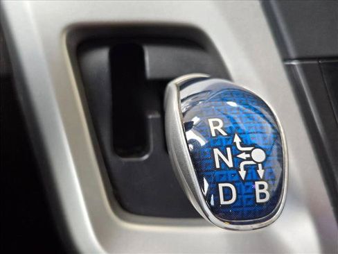 Used 2012 Toyota Prius V Five FWD image 13