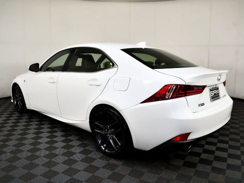 Used 2016 Lexus IS 300 AWD image 17