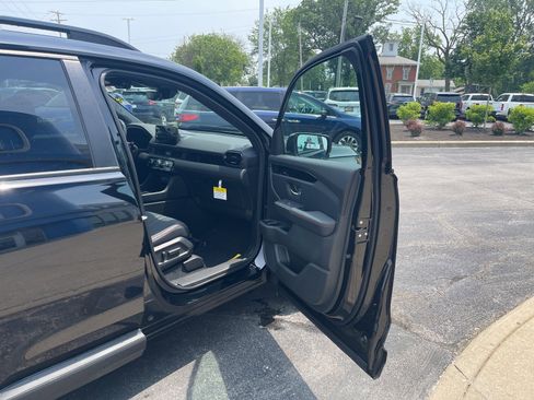 New 2025 Honda Pilot TrailSport image 13