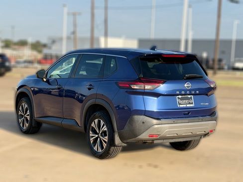 Certified 2021 Nissan Rogue SV AWD/4WD image 6