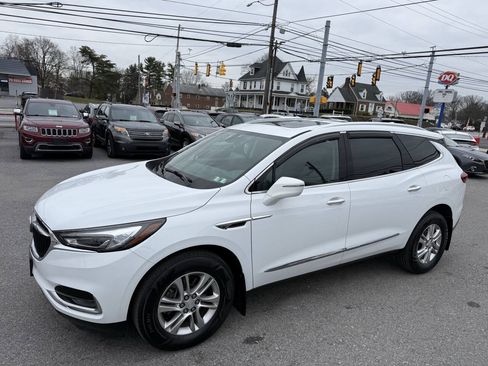 Used 2019 Buick Enclave Essence AWD/4WD image 1
