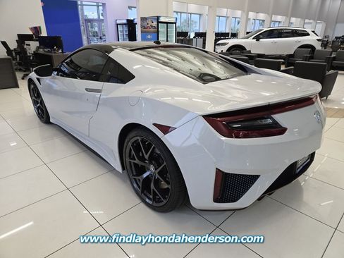 Used 2017 Acura NSX AWD/4WD image 4