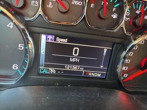 Used 2015 Chevrolet Silverado 1500 High Country w/ High Country Premium Package image 15