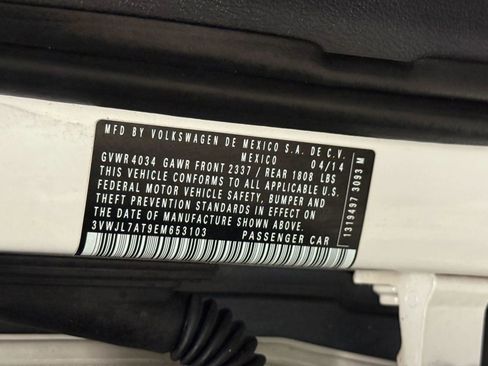 Used 2014 Volkswagen Beetle TDI image 36