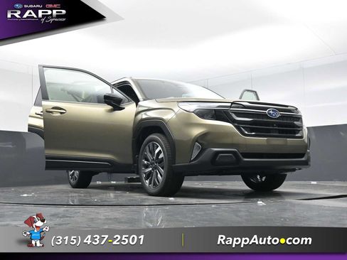 Used 2025 Subaru Forester Touring image 37