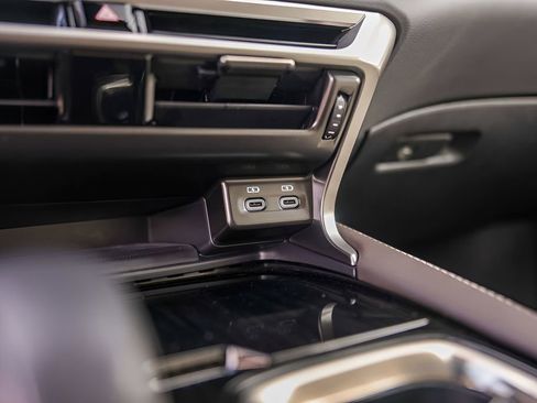 Used 2024 Lexus RX 350 FWD w/ Technology Package image 19