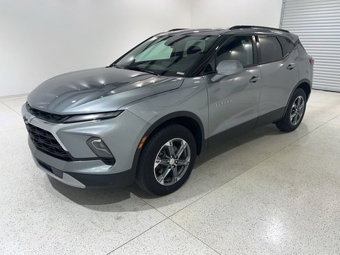 Used 2024 Chevrolet Blazer LT w/ Convenience Package FWD image 1