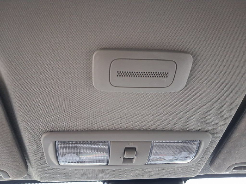 New 2027 Nissan Frontier SV RWD image 8