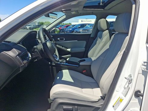 Certified 2025 Acura Integra FWD image 13