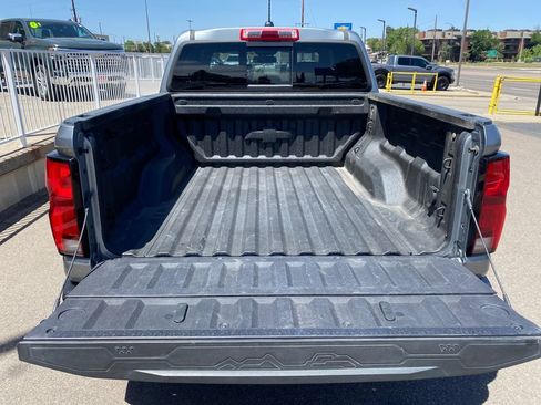 Used 2023 Chevrolet Colorado Z71 w/ Z71 Convenience Package 2 AWD/4WD image 23