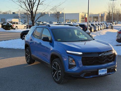 Used 2026 Chevrolet Equinox RS image 2