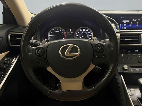 Used 2016 Lexus IS 200t RWD image 17