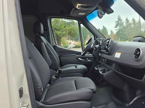 New 2026 Mercedes-Benz Sprinter 2500 image 10