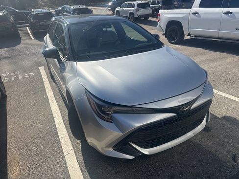 Used 2021 Toyota Corolla SE image 2