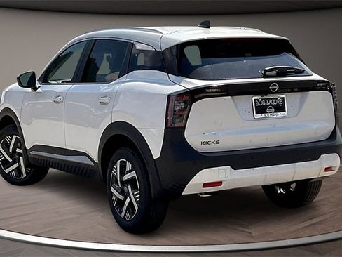 New 2026 Nissan Kicks SV w/ SV Premium Package image 3