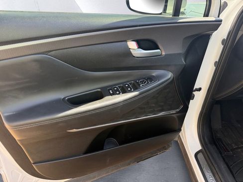 Used 2019 Hyundai Santa Fe Limited image 12