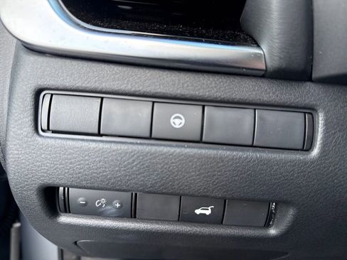 Certified 2023 Nissan Rogue SL w/ SL Premium Package image 28