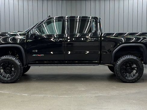 Used 2026 GMC Sierra 1500 AT4X AWD/4WD image 2