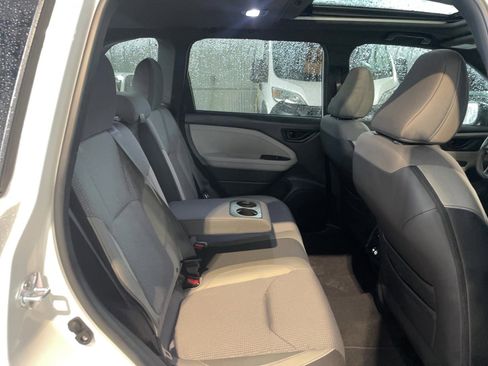 Used 2025 Subaru Forester Premium image 22