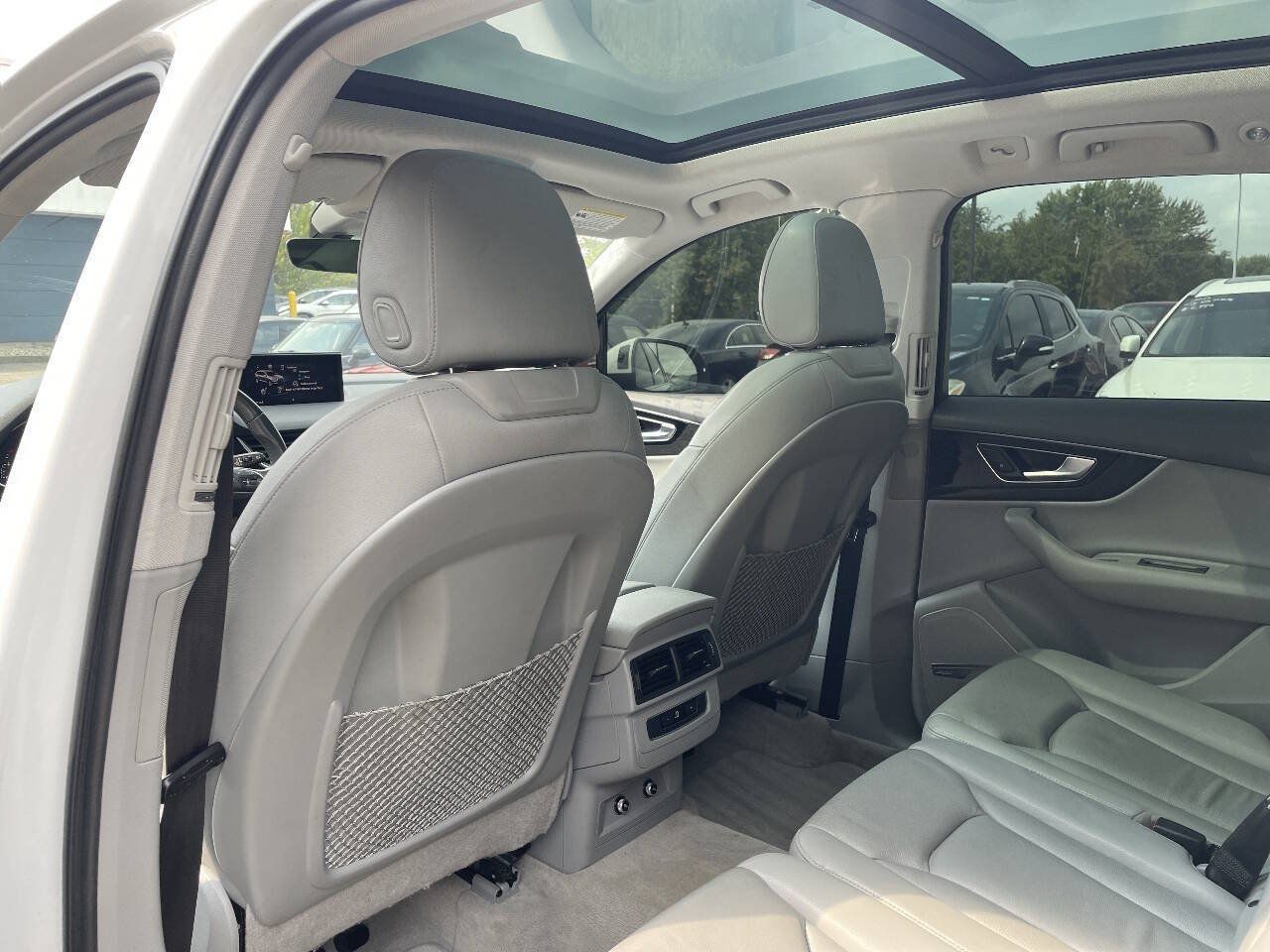 Used 2019 Audi Q7 3.0T Premium Plus AWD/4WD image 29