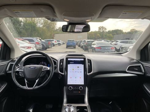 Used 2022 Ford Edge SEL image 13
