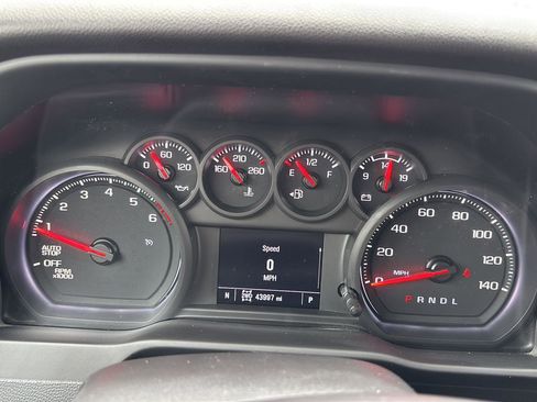 Used 2024 Chevrolet Silverado 1500 Custom image 26