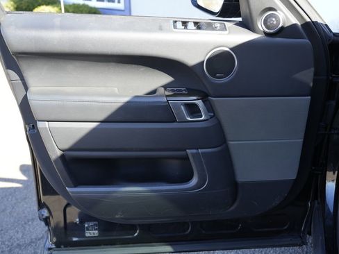 Used 2020 Land Rover Range Rover Sport HSE image 22