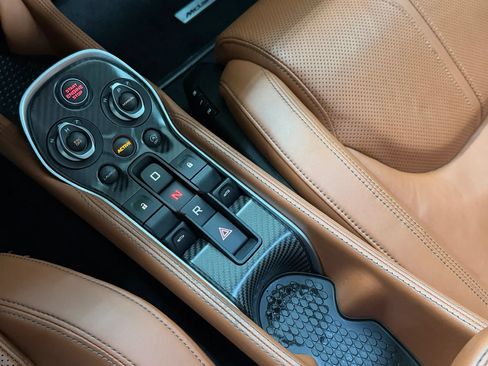 Used 2017 McLaren 570S RWD image 70
