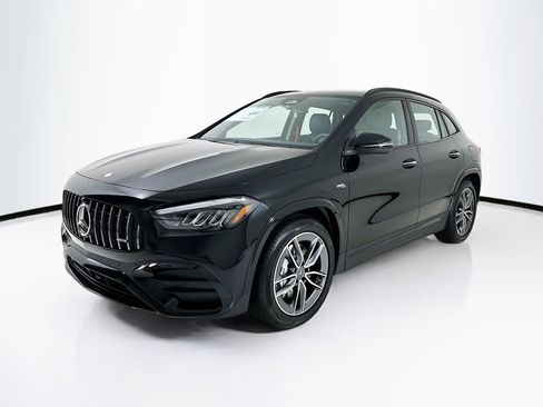 New 2026 Mercedes-Benz GLA 35 AMG 4MATIC image 3