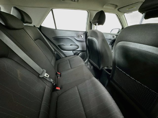 Used 2020 Hyundai Venue SE FWD image 23