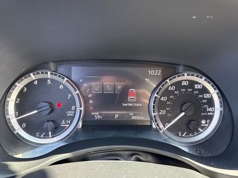 Used 2023 Toyota Highlander LE image 25