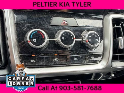 Certified 2023 Kia Sorento LX FWD image 21