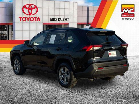 Certified 2025 Toyota RAV4 LE AWD/4WD image 3