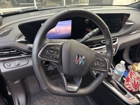 Used 2024 Buick Envista Sport Touring w/ Convenience I Package image 11