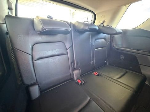 Used 2023 Nissan Pathfinder SL AWD/4WD image 30