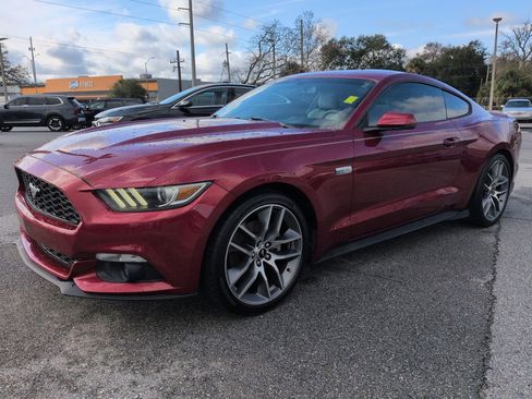 Used 2016 Ford Mustang Premium image 8