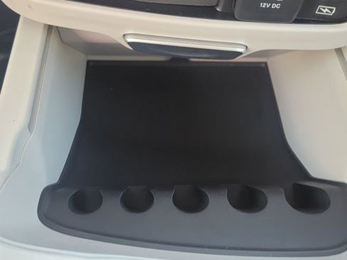 Used 2022 Chrysler Pacifica Touring-L image 26