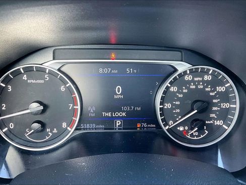 Used 2025 Nissan Altima 2.5 SV FWD image 17