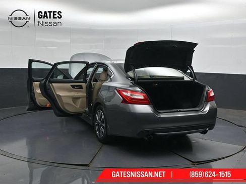 Used 2016 Nissan Altima 2.5 SL w/ 2.5 Technology w/LED Package FWD image 53