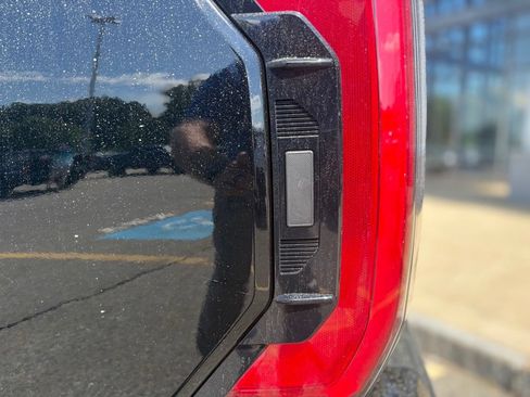 New 2026 Toyota Tundra Limited AWD/4WD image 24