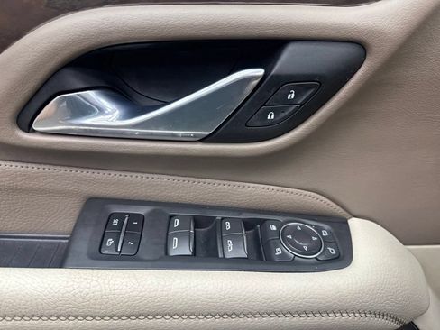Used 2021 GMC Yukon Denali w/ Denali Premium Package RWD image 33
