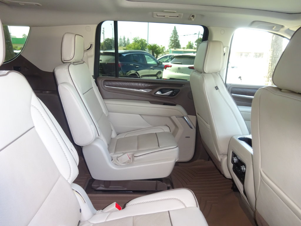 Certified 2022 GMC Yukon XL Denali w/ Denali Premium Package AWD/4WD image 22