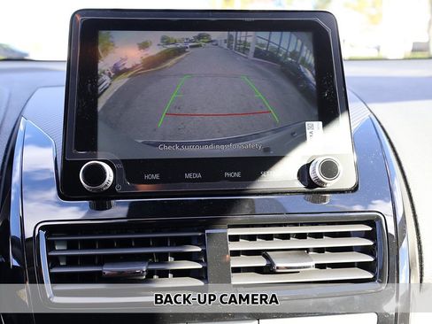 New 2026 Mitsubishi Eclipse Cross LE image 3