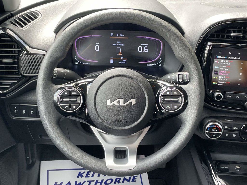 Used 2024 Kia Soul S FWD image 12