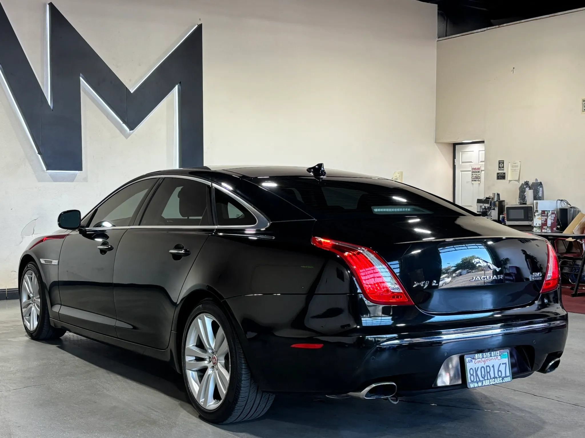 Used 2015 Jaguar XJ L Portfolio AWD/4WD image 6