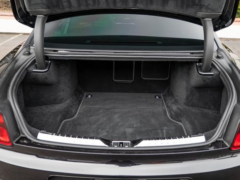 Used 2024 Bentley Flying Spur S V8 image 36