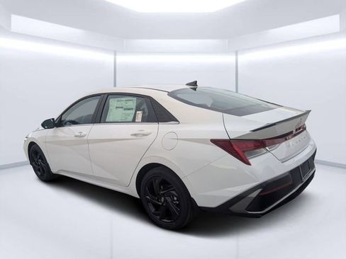 New 2026 Hyundai Elantra SEL Sport image 5