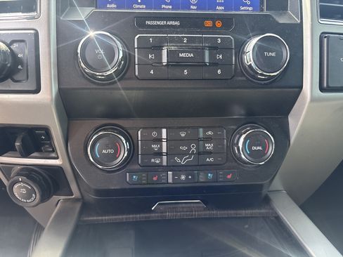Used 2020 Ford F250 Lariat AWD/4WD image 15