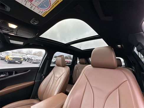 Used 2022 Lincoln Nautilus Reserve w/ Equipment Group 201A image 22