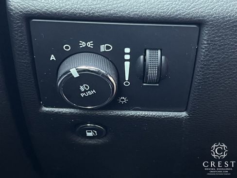 Used 2021 Jeep Grand Cherokee Limited image 21